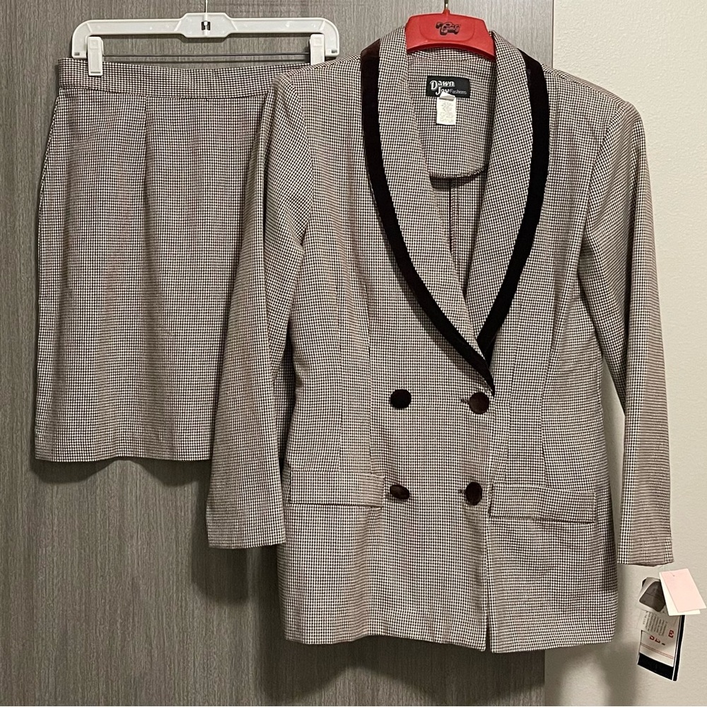 Vintage Dawn Joy 2 Piece Suite - Velvet Detailing & Houndstooth - Size 13 | 14